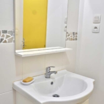 location-maison-cotes-darmor-salle-deau-etage