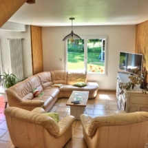 location-maison-cotes-darmor-salon